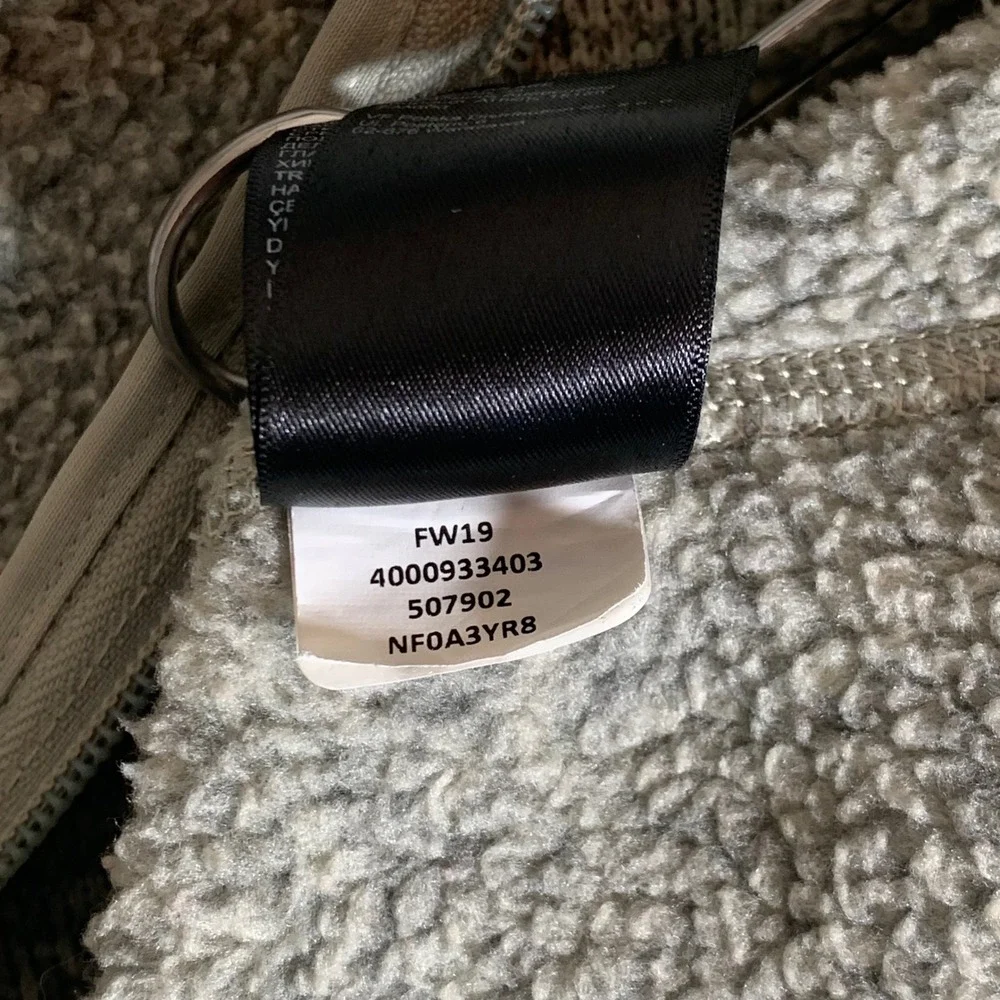 The North Face Gordon Lyons Fleece Mens M Grey Excellent Quarter‎ Zip Pullover